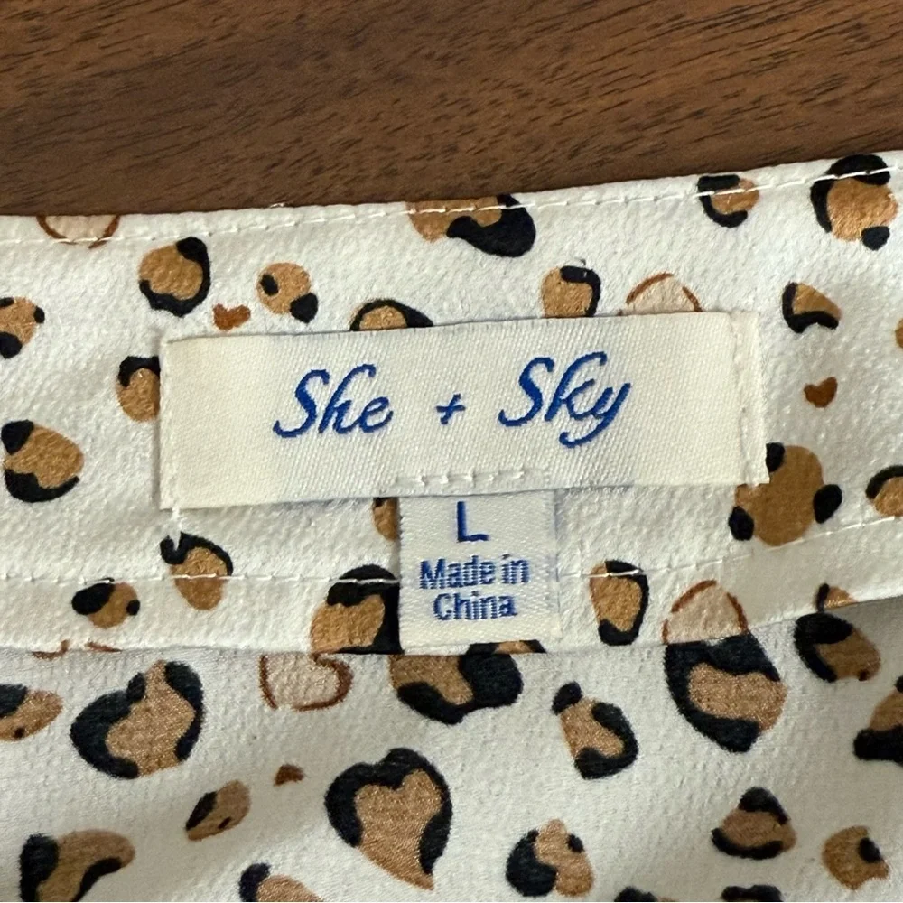 She + Sky Cream Leopard Print Smocked Waist Long Sleeve Blouse L - Picture 5 of 7